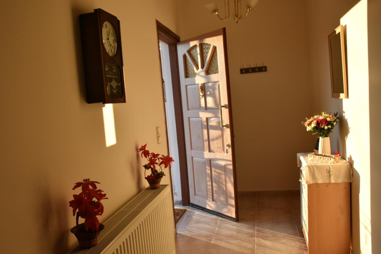 Val'S Place Митилини Экстерьер фото